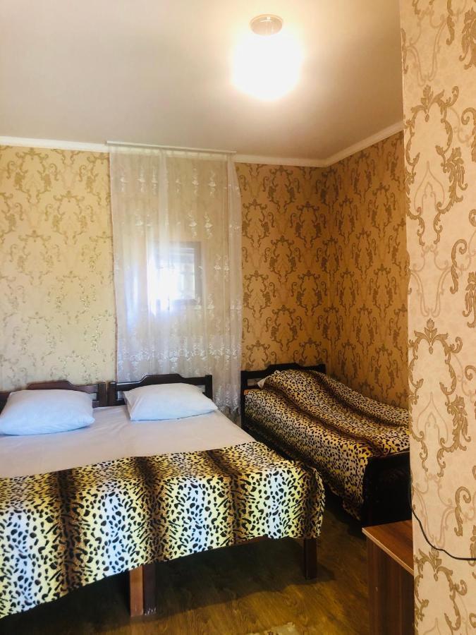Гостевой Дом «Лиза» Hotel Gagra Buitenkant foto