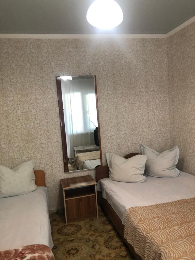 Гостевой Дом «Лиза» Hotel Gagra Buitenkant foto
