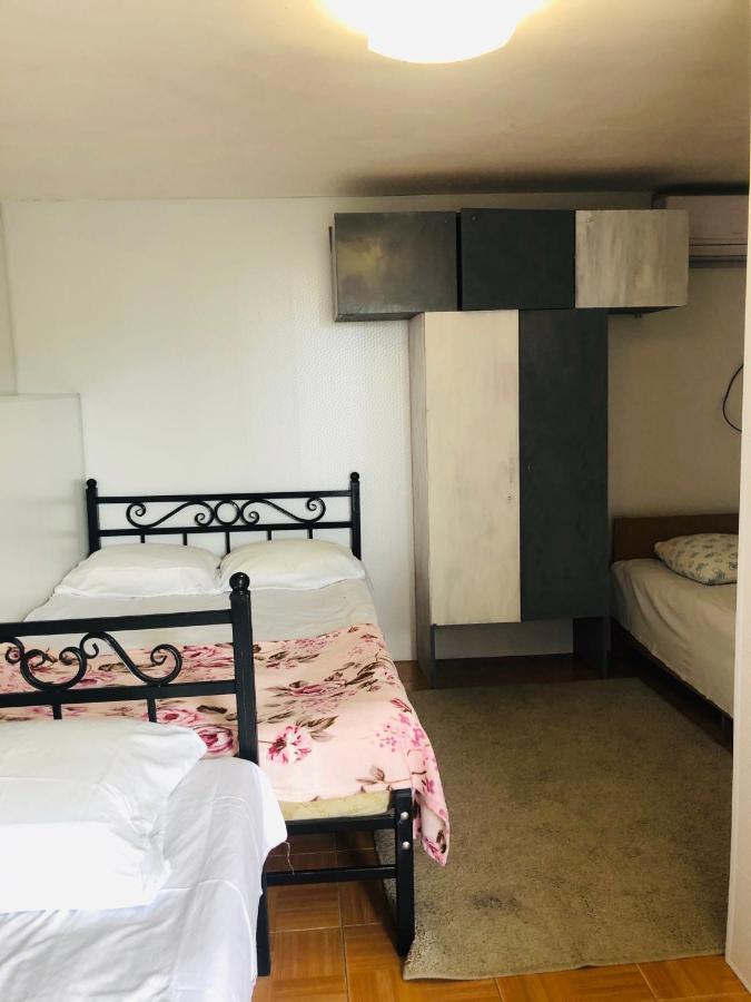 Гостевой Дом «Лиза» Hotel Gagra Buitenkant foto